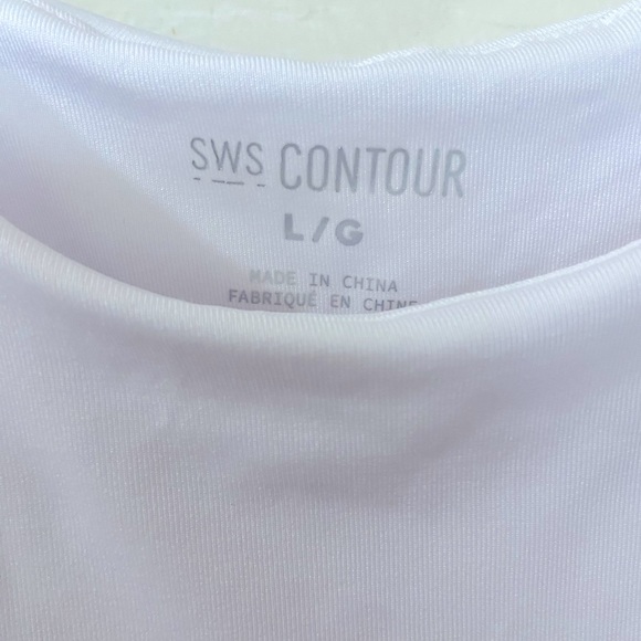 Stunning thong white body suit - Picture 2 of 2